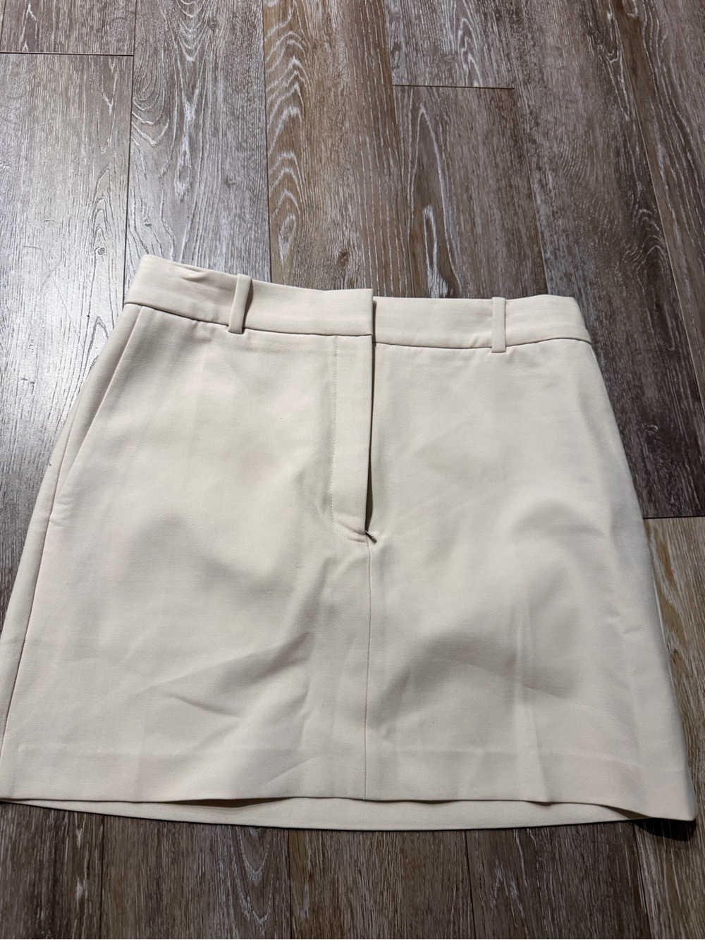 Aritzia Chisel Skirt - ecru, size 8